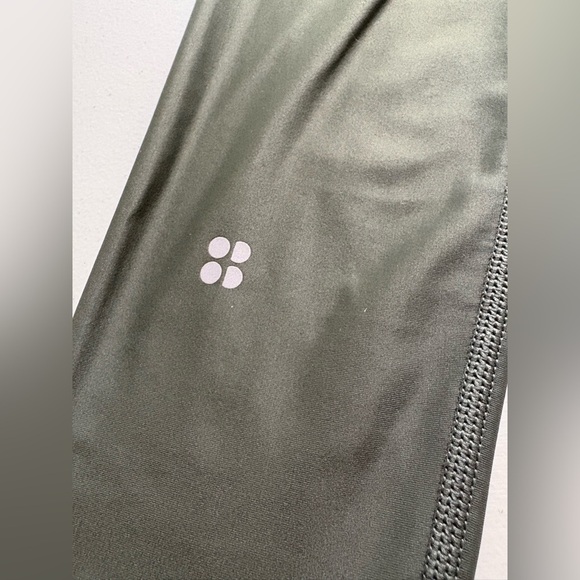Sweaty Betty High Shine High Waist 7/8 Leggings | Size Small | Olive Green - Picture 9 of 13